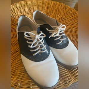 Eastland Sadie Oxford Saddle Shoes Vintage Style Leather 50s